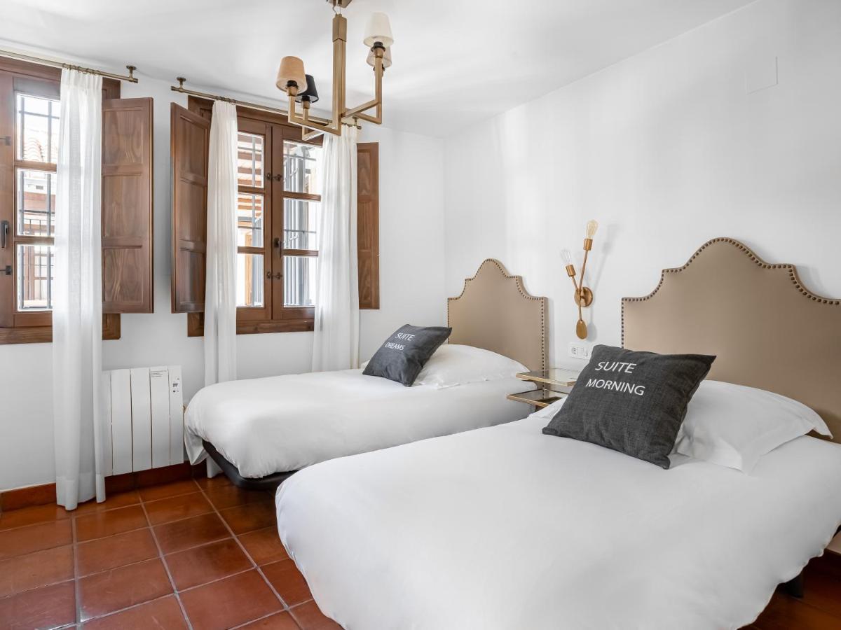 Limehome Granada Calle Santa Ana Экстерьер фото