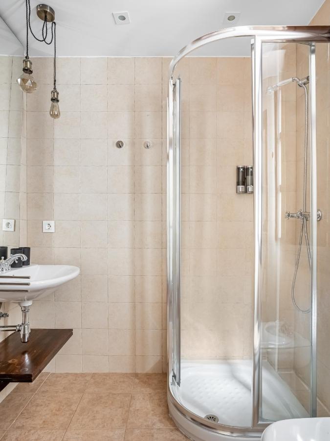 Limehome Granada Calle Santa Ana Экстерьер фото