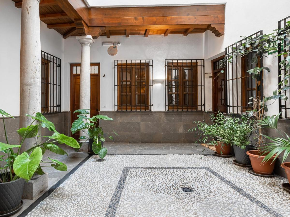 Limehome Granada Calle Santa Ana Экстерьер фото
