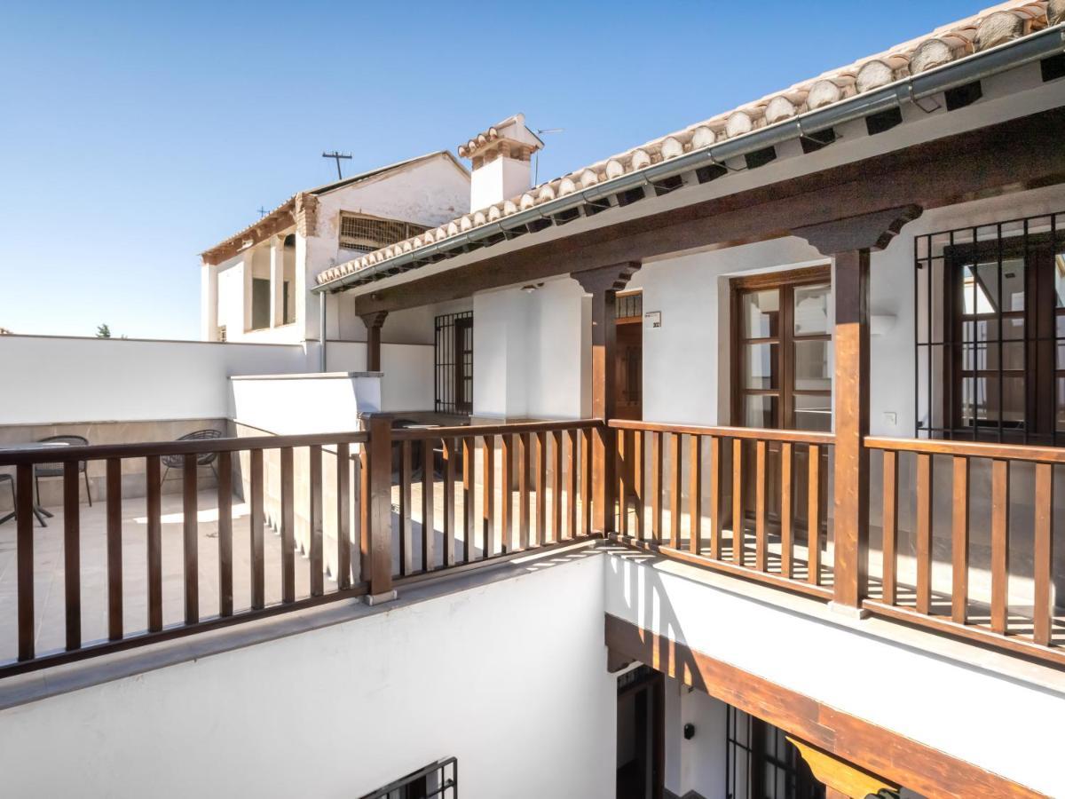 Limehome Granada Calle Santa Ana Экстерьер фото