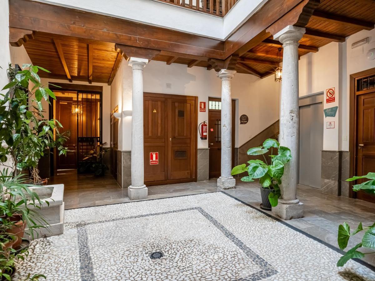 Limehome Granada Calle Santa Ana Экстерьер фото